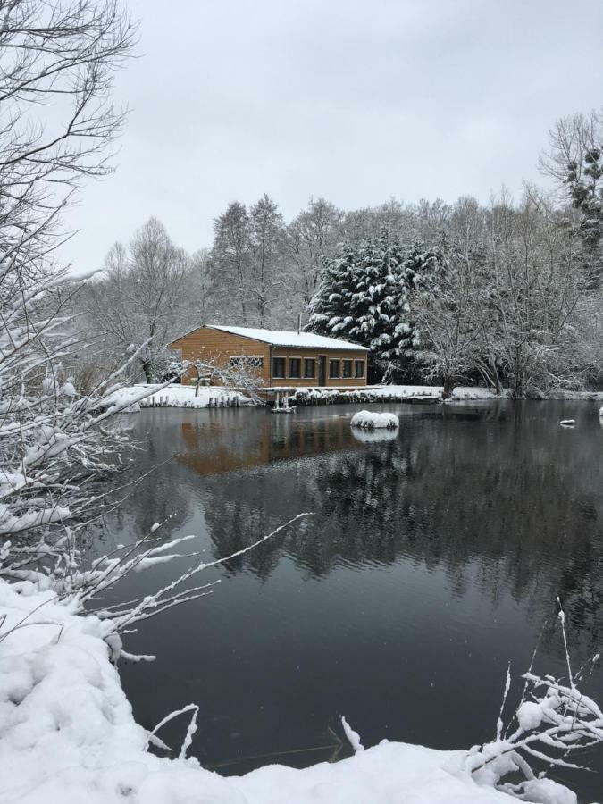 La Cabane Du Pont Du Douet Mazières-de-Touraine Kültér fotó